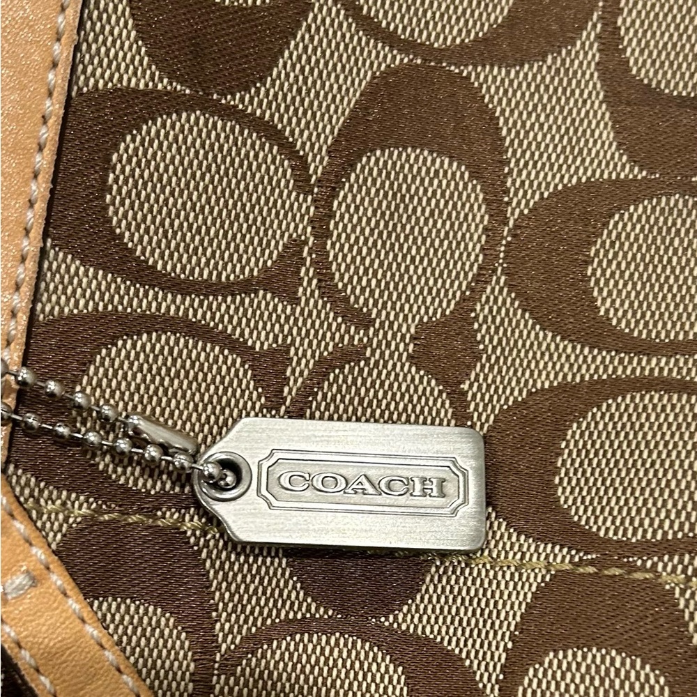 Coach Handbag - Picture 12 of 16